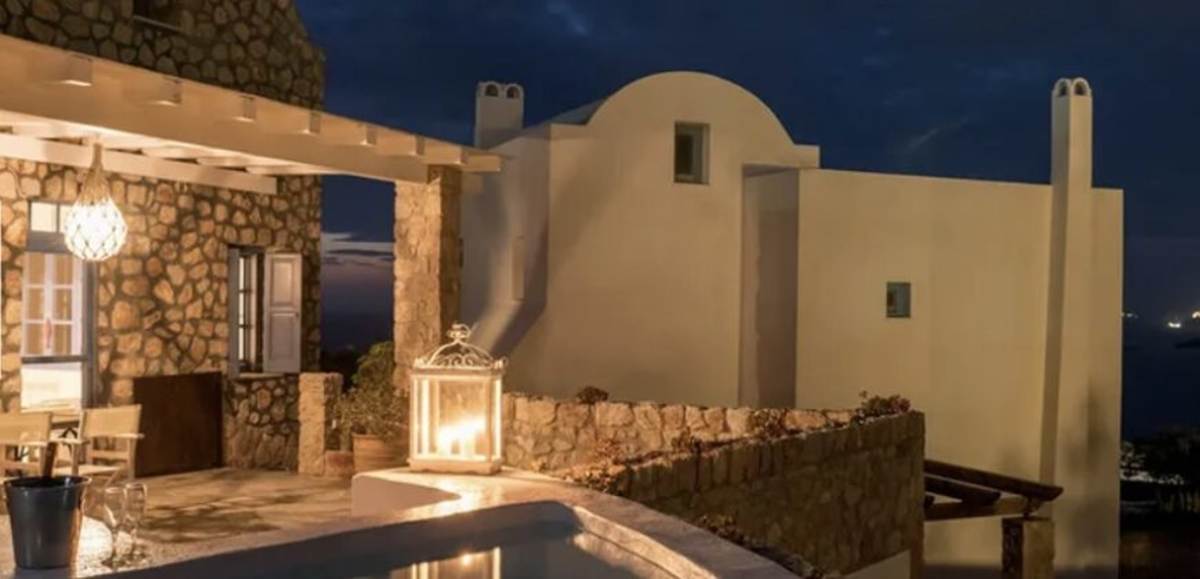 Ακρωτήρι Σαντορίνης. Πώληση Βίλας 112 Μ2.