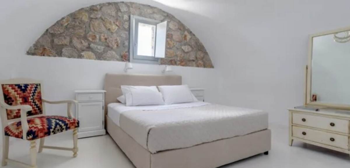 Ακρωτήρι Σαντορίνης. Πώληση Βίλας 112 Μ2.