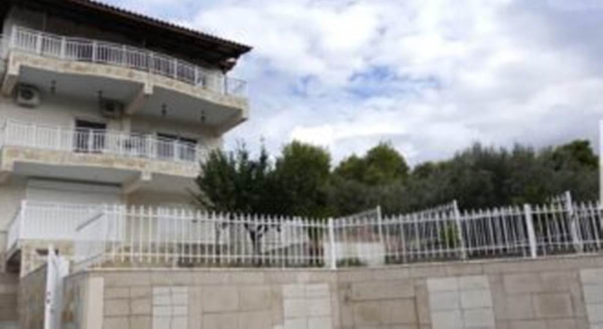 Σαρωνικός Κορινθίας. Πώληση Μονοκατοικίας 345 Μ2.