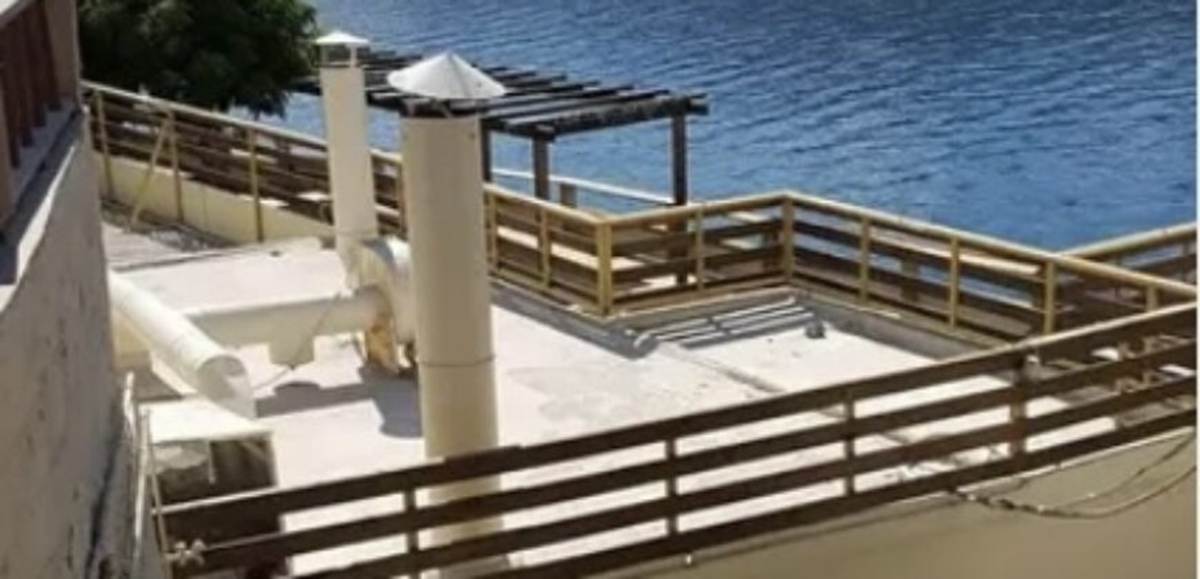 Βαθύ Σάμου. Πώληση Κτηρίου 640 Μ2.