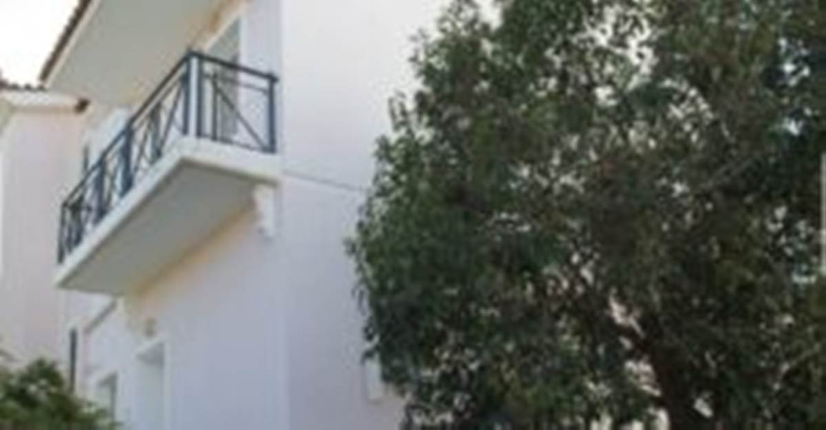 Κορινθία Κάτω Δημινιό. Πώληση Μεζονέτας 140 Μ2.