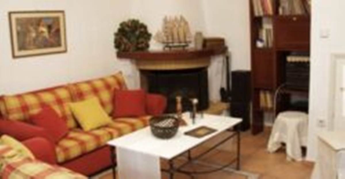 Κορινθία Κάτω Δημινιό. Πώληση Μεζονέτας 140 Μ2.