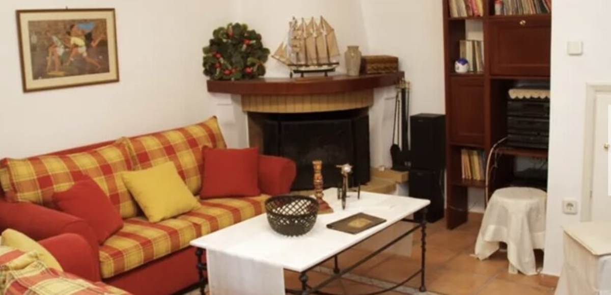 Κορινθία Κάτω Δημινιό. Πώληση Μεζονέτας 140 Μ2.