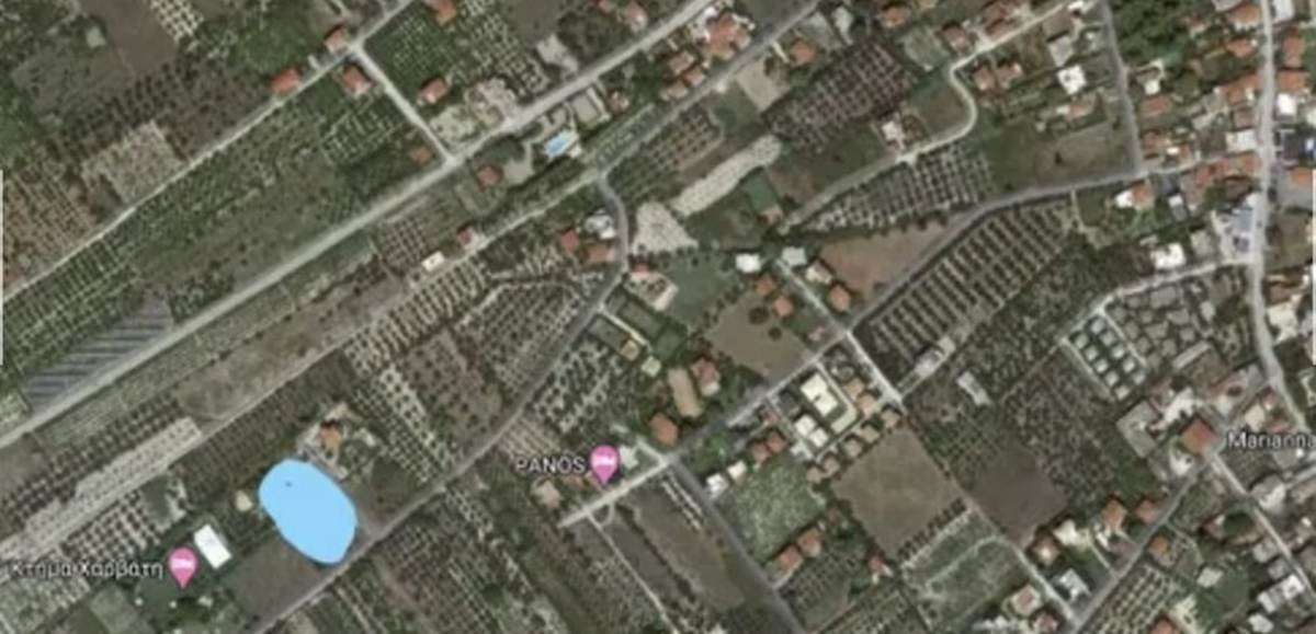 Νεράντζα Κορινθίας. Πώληση οικοπέδου 3.107 Μ2.