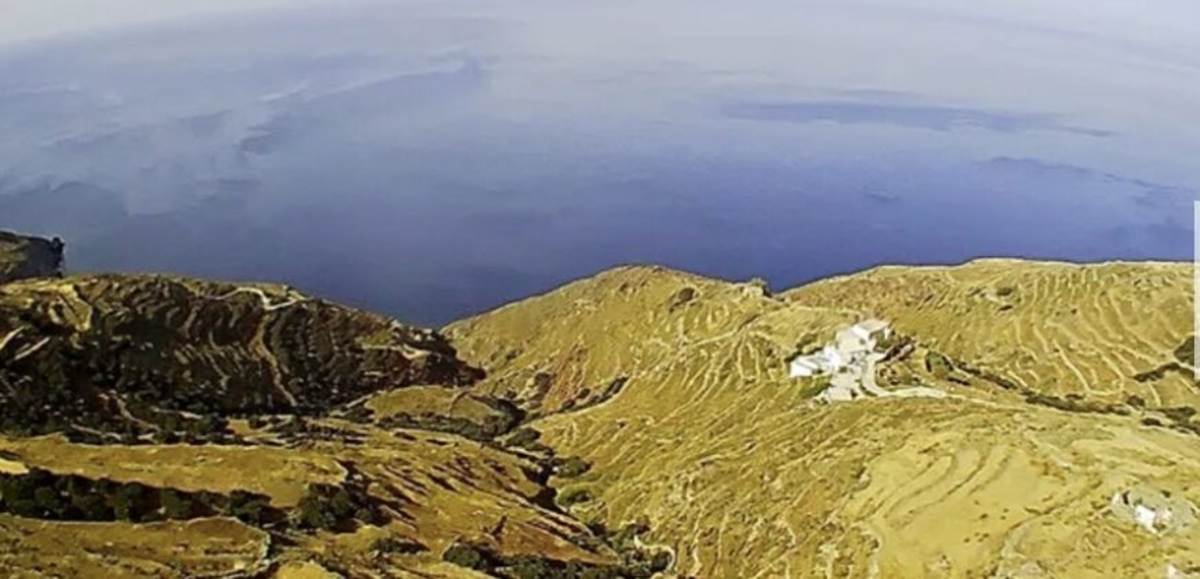 Φολέγανδρος. Πώληση Αγροτεμαχίου 14.865 Μ2.