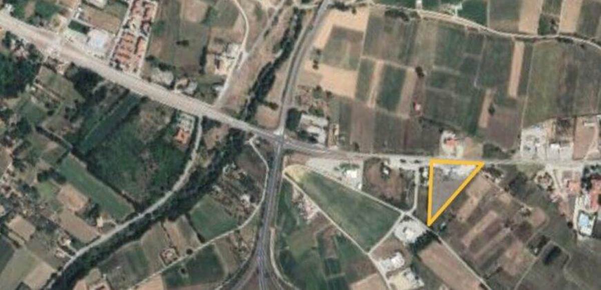 Κομοτηνή Ροδίτης. Πώληση Επαγγελματικού Κτηρίου 500 Μ2.