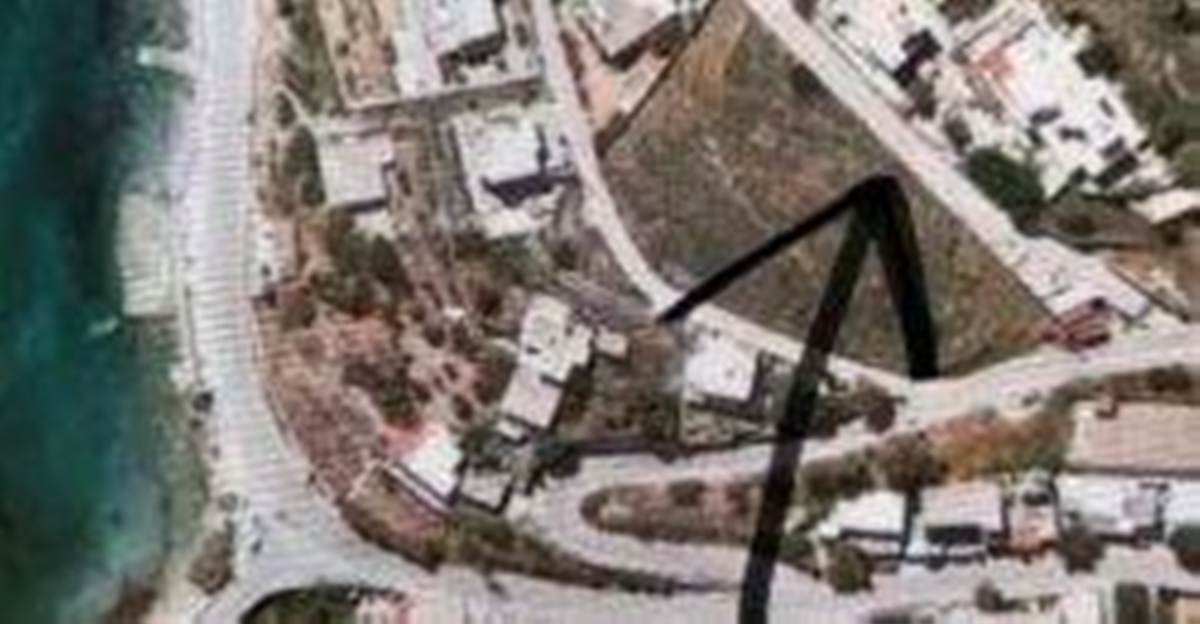 Σύρος Ποσειδωνία. Πώληση Οικοπέδου 6.000 Μ2.