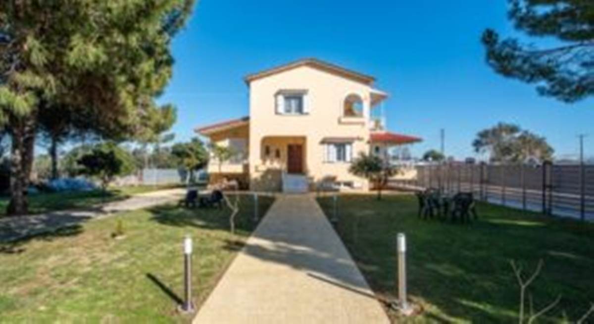 Καλαμίτσι Πρέβεζα. Πώληση Μεζονέτας 280 Μ2.