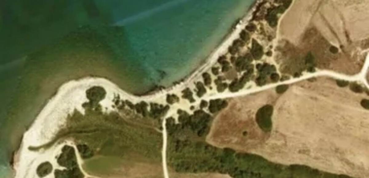 Ηρακλείδες Κώς. Πώληση αγροτεμαχίου 30.300 Μ2.