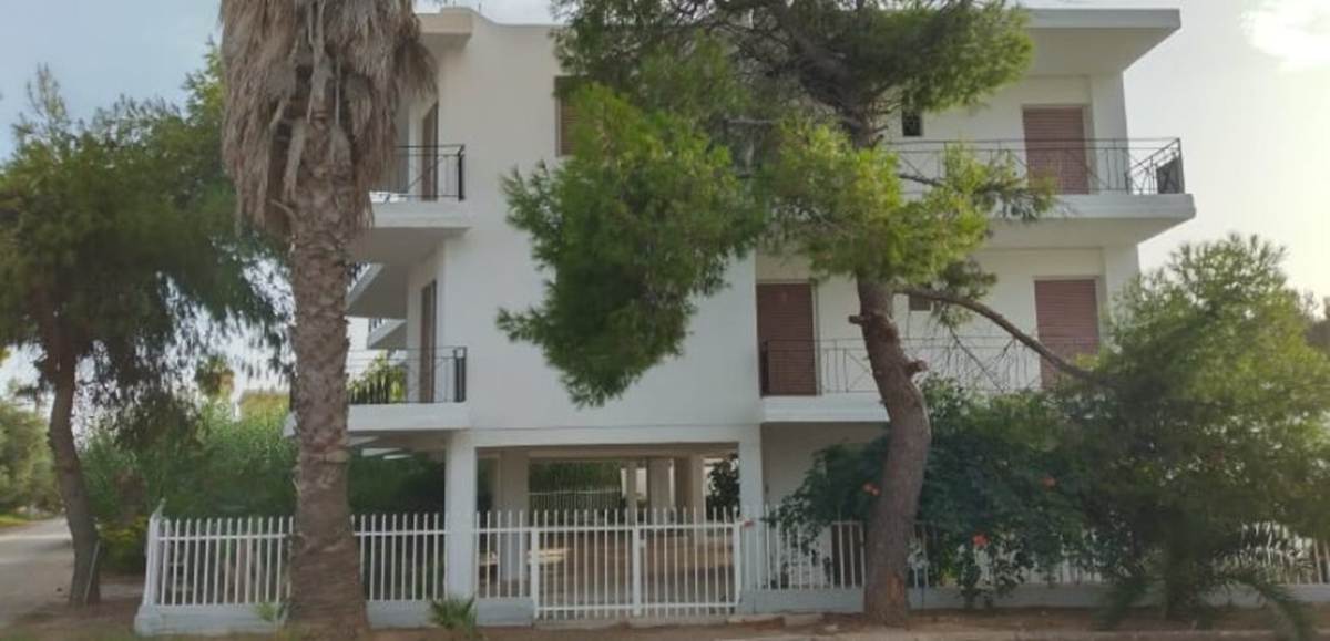 Σούνιο. Πώληση αυτοτελούς κτιρίου εξοχικών κατοικιών.