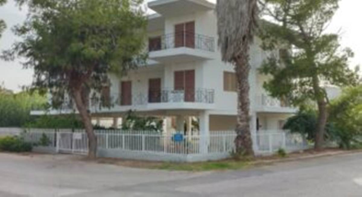 Σούνιο. Πώληση αυτοτελούς κτιρίου εξοχικών κατοικιών.