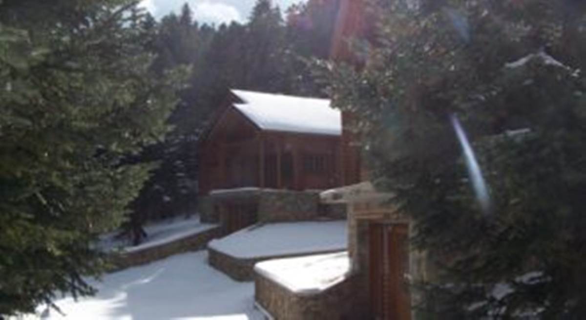 Επτάλοφο Φωκίδας. Θέση Δόκανο Παρνασσού.  Πώληση Ξύλινης Βίλας Σαλέ  225 Μ2.