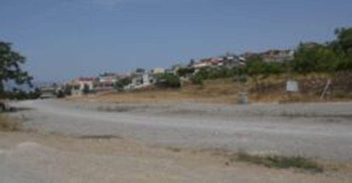 Θήβα. Πώληση Κεντρικού Οικοπέδου 7.900 Μ2.