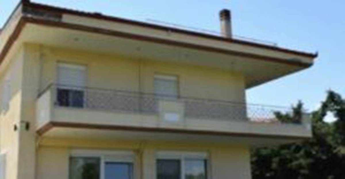Τρίλοφο Θεσ/νικης. Πώληση Μονοκατοικίας 400 Μ2.