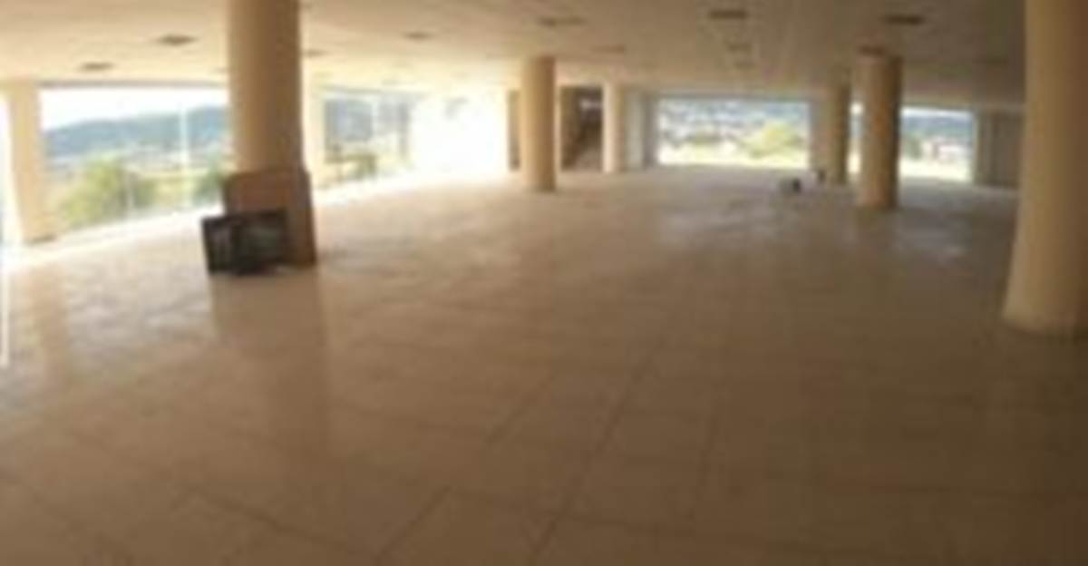 Θεσσαλονίκη. Πώληση Επαγγελματικού Κτιρίου 5.000 Μ2.