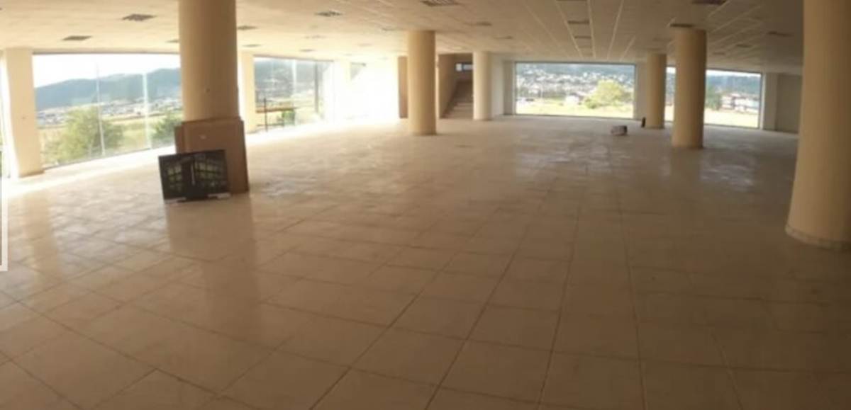 Θεσσαλονίκη. Πώληση Επαγγελματικού Κτιρίου 5.000 Μ2.