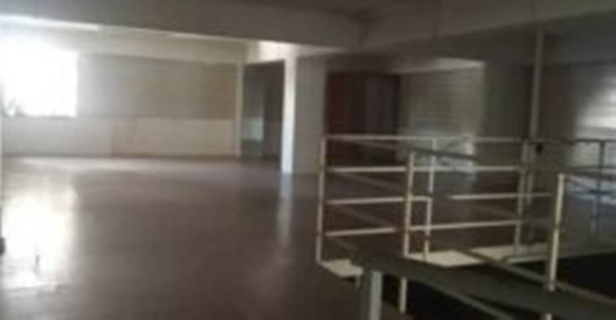 Αγρίνιο. Πώληση Επαγγελματικού Κτηρίου 525 Μ2.