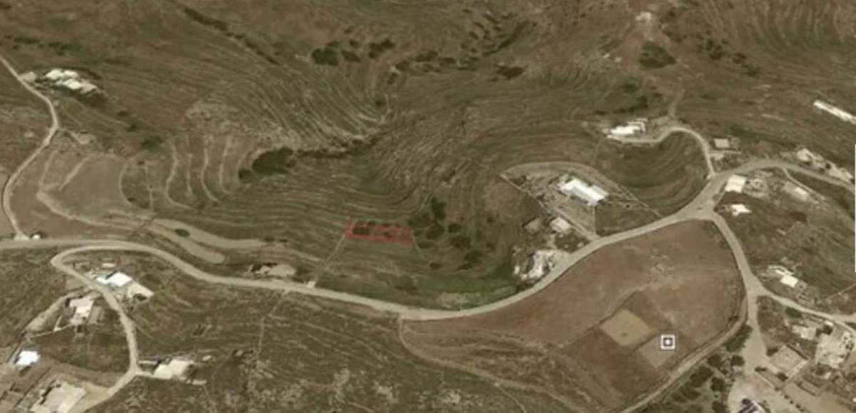 Φολέγανδρος, Άνω Μεριά.  Πώληση Οικοπέδου  330 Μ2.