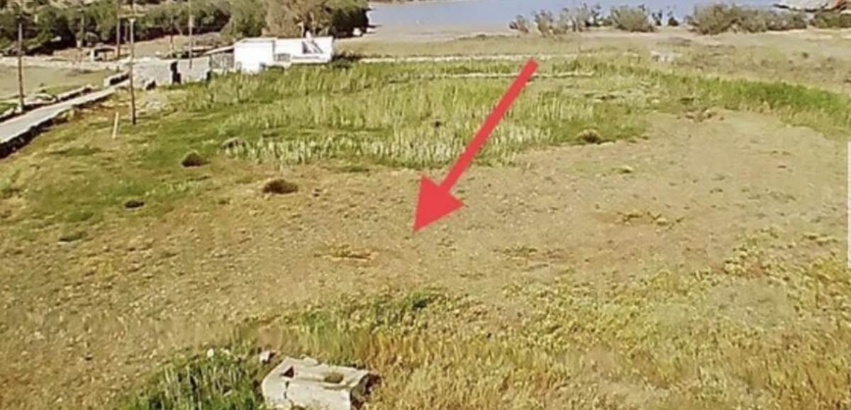 Φολέγανδρος, Παραλία Λιβάδι.  Πώληση Αγροτεμαχίου 6.735 Μ2.