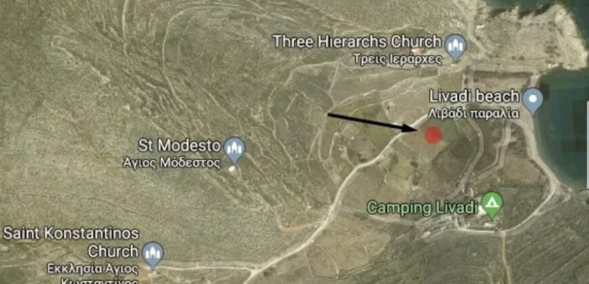 Φολέγανδρος, Παραλία Λιβάδι.  Πώληση Αγροτεμαχίου 6.735 Μ2.