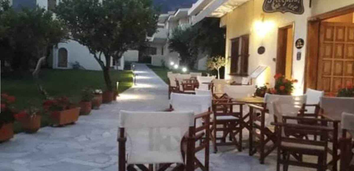 Σπηλιά Φωκίδας. Πώληση Ξενοδοχειακού Συγκροτήματος 685 Μ2.