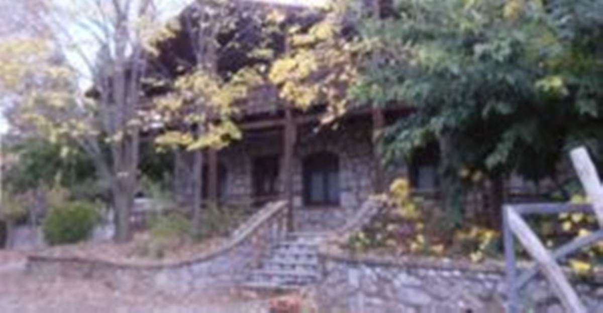 Πολύδροσο Φωκίδας. Πώληση 2 Μονοκατοικιών 224 Μ2.