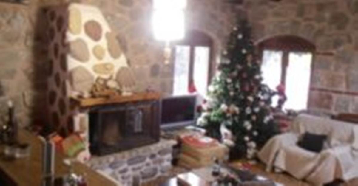 Πολύδροσο Φωκίδας. Πώληση 2 Μονοκατοικιών 224 Μ2.