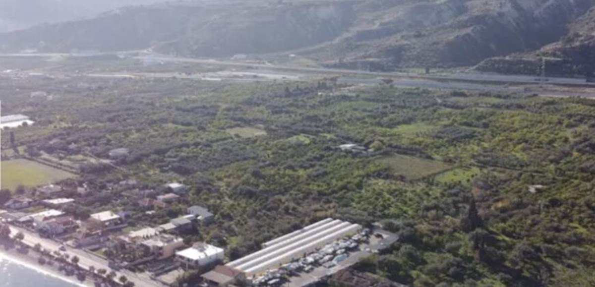 Ξυλόκαστρο Κορινθίας. Πώληση Οικοπέδου 3.500 Μ2.