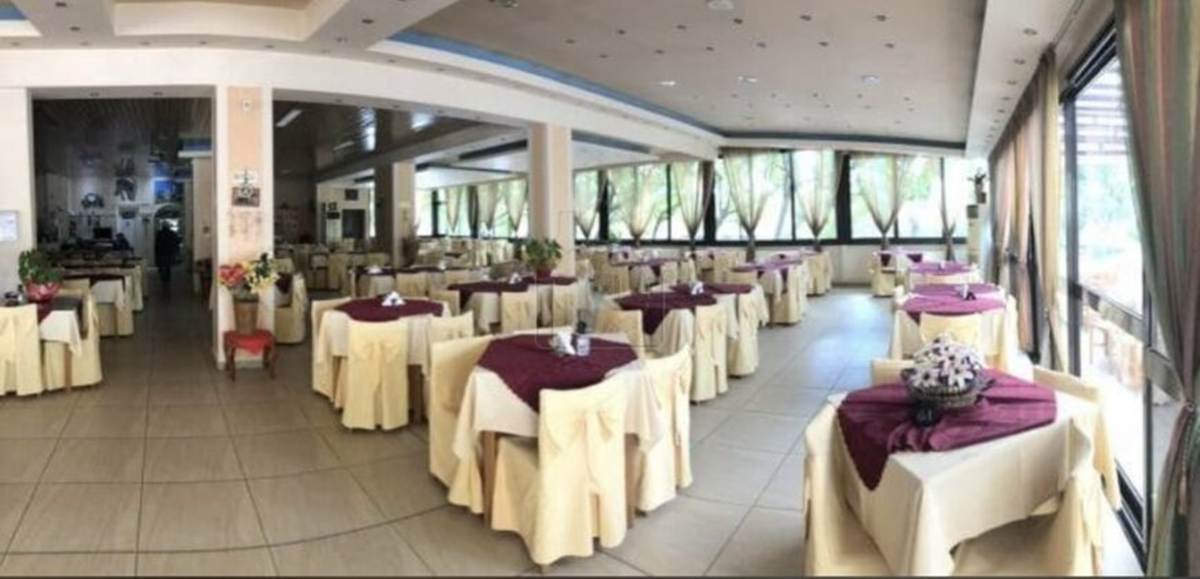 Αμυγδαλέζα Αχαρνές. Πώληση Αίθουσας 1.800 Μ2.