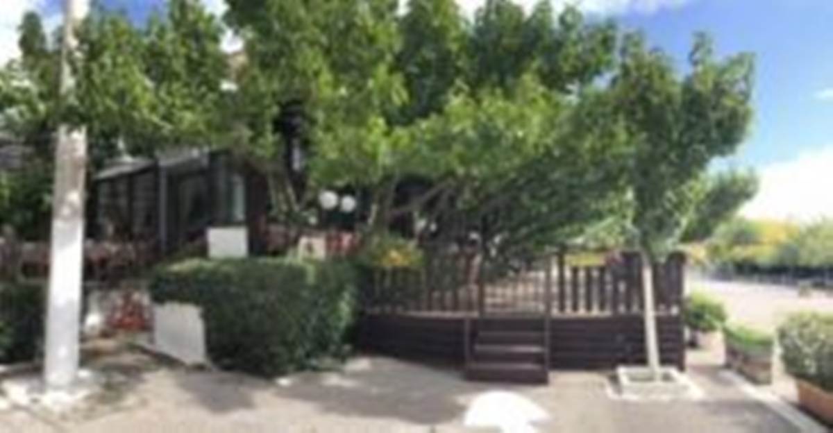 Αμυγδαλέζα Αχαρνές. Πώληση Αίθουσας 1.800 Μ2.