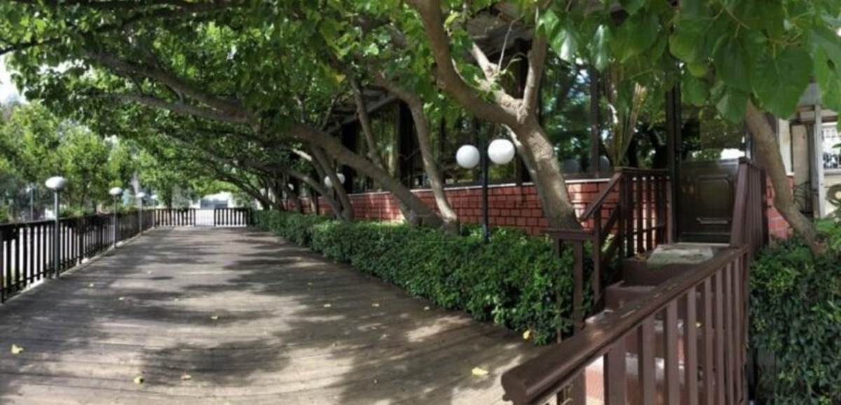 Αμυγδαλέζα Αχαρνές. Πώληση Αίθουσας 1.800 Μ2.