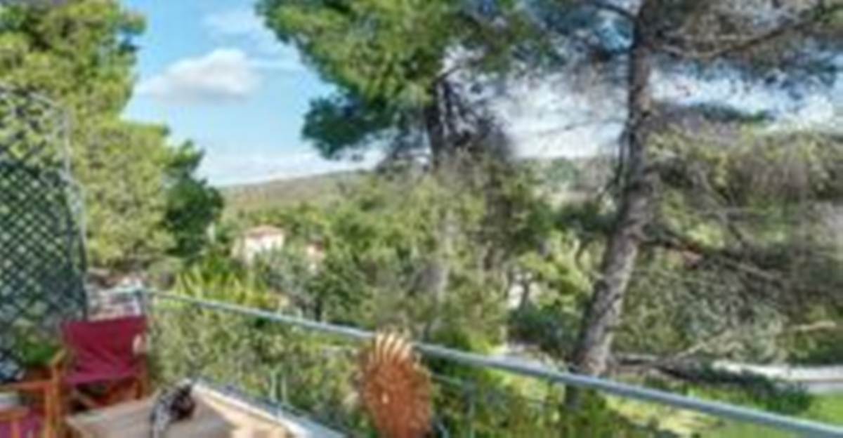 Άγιος  Στέφανος Αττικής. Πώληση Μεζονέτας 300 Μ2.