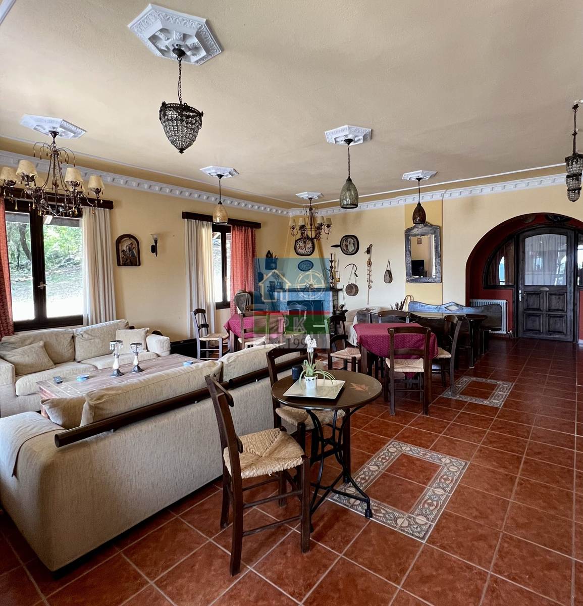 Βουργαρέλι Άρτα. Πώληση Ξενοδοχείου 13 χώρων 544 Μ2.