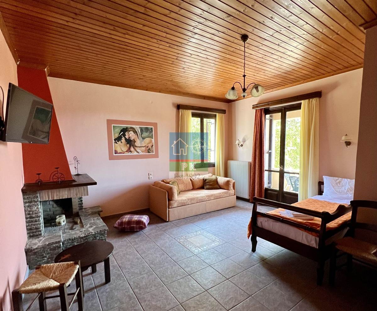 Βουργαρέλι Άρτα. Πώληση Ξενοδοχείου 13 χώρων 544 Μ2.