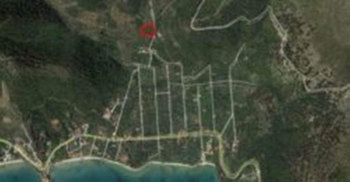 Θάσος, Κοίνυρα. Πώληση Αγροτεμαχίου 5.770 Μ2.