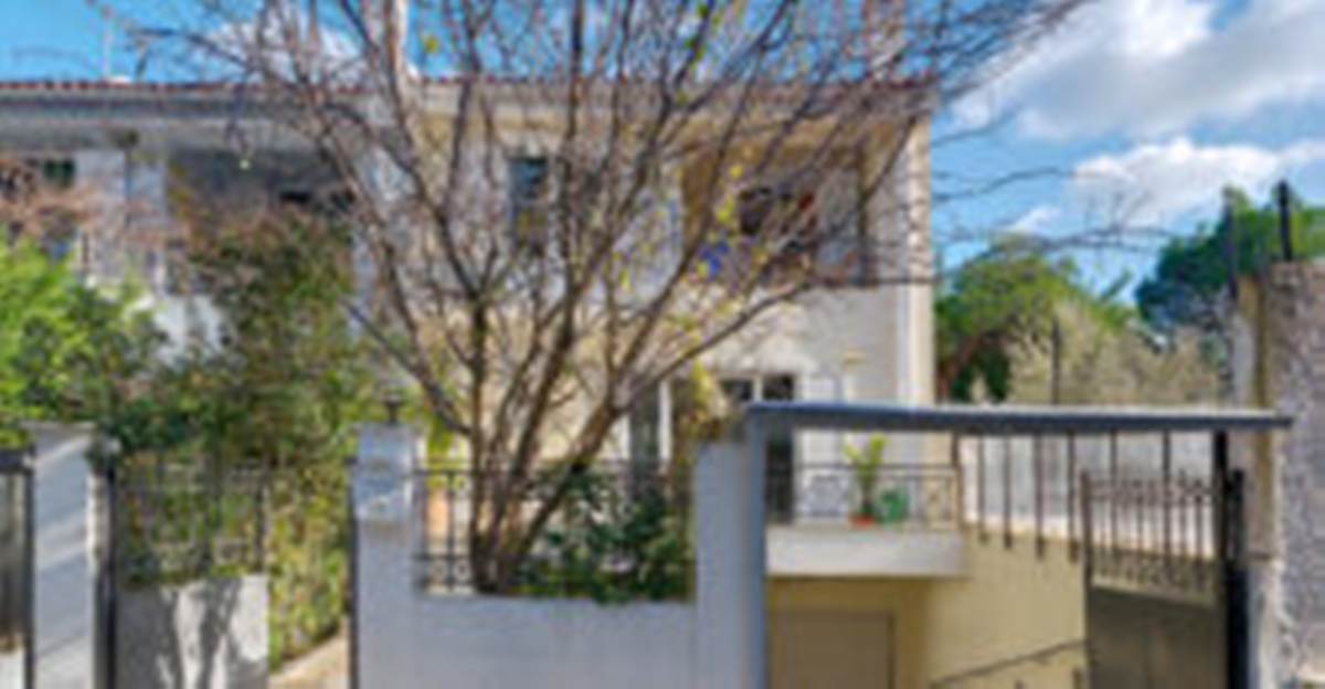 Άγιος  Στέφανος Αττικής. Πώληση Μεζονέτας 300 Μ2.