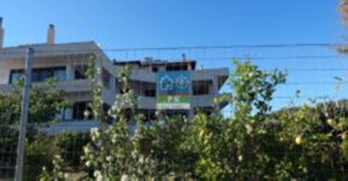 Κουβαράς Αττικής. Πωληση Κτιρίου Διαμερισμάτων 1.250 Μ2.