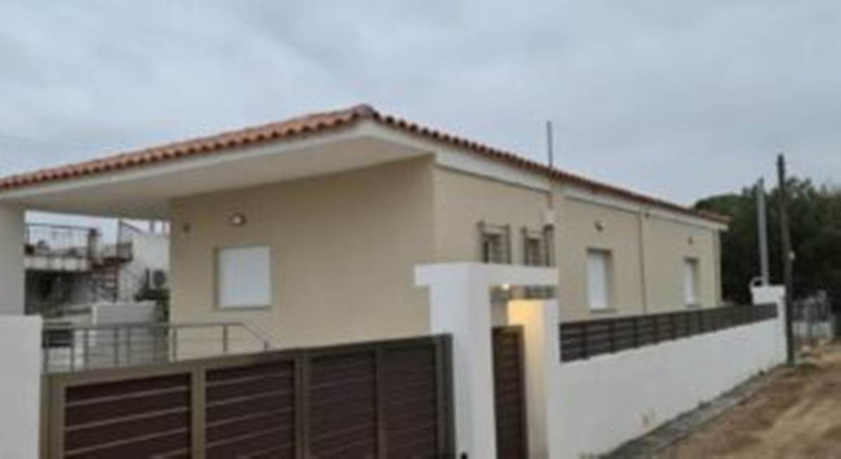 Λούτσα Αττικής. Πώληση Μονοκατοικίας 75 Μ2.