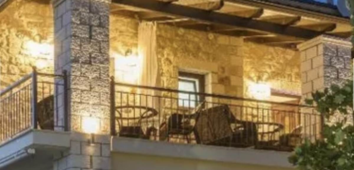 Σύβοτα. Πώληση Ξενοδοχείου 8 χώρων 192 Μ2.