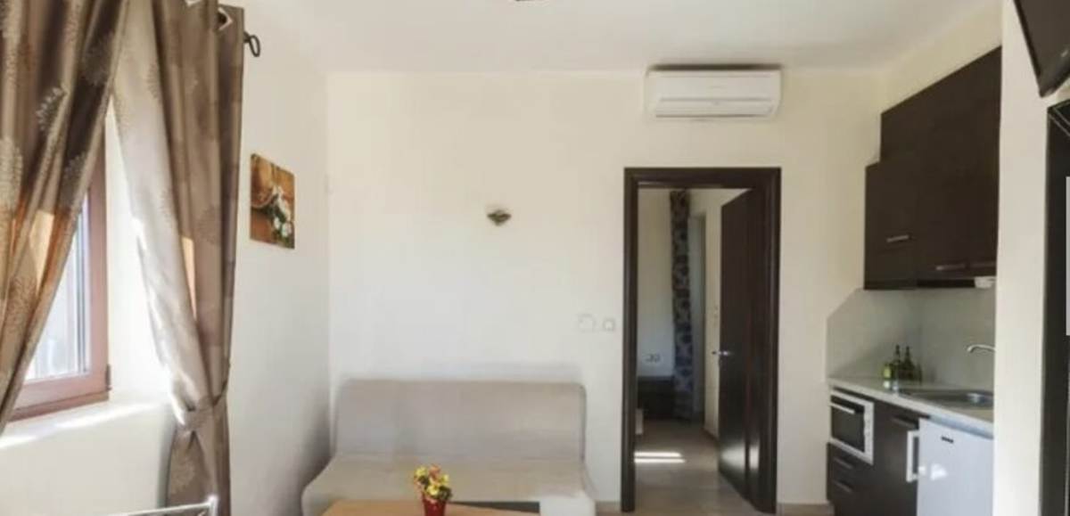 Σύβοτα. Πώληση Ξενοδοχείου 8 χώρων 192 Μ2.