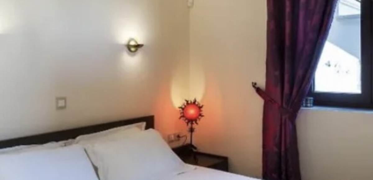 Σύβοτα. Πώληση Ξενοδοχείου 8 χώρων 192 Μ2.