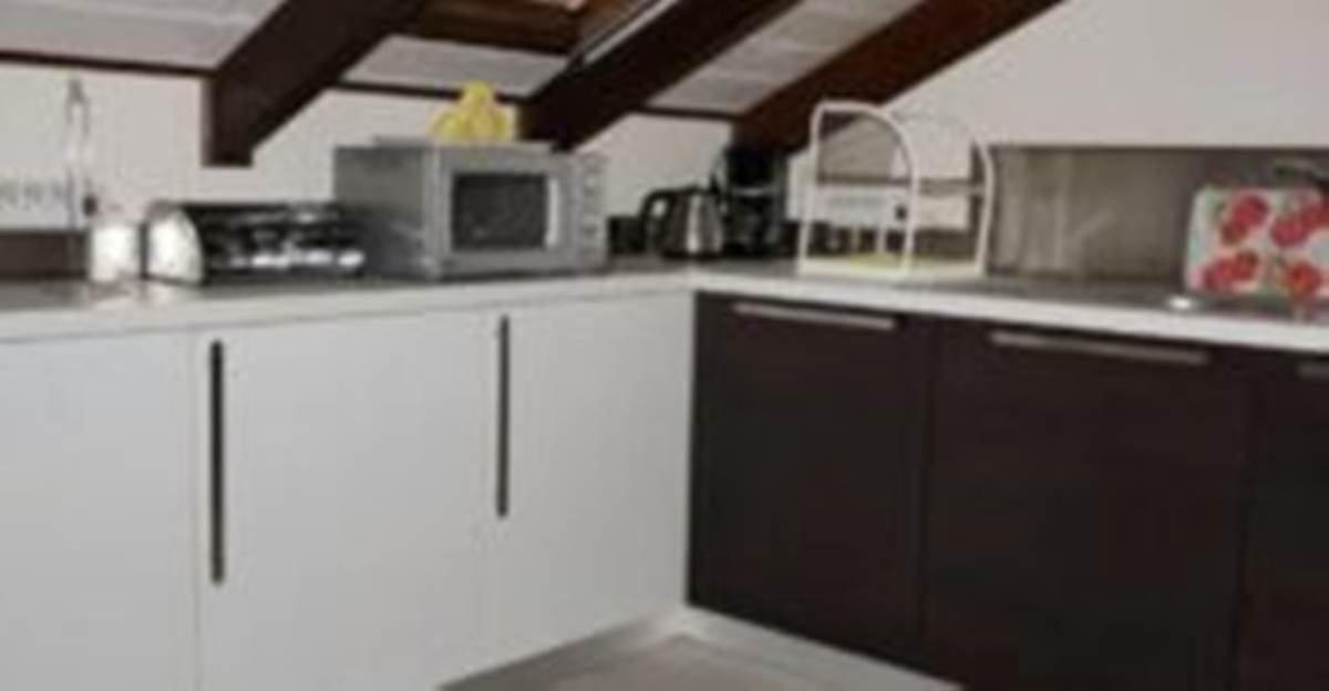 Σύβοτα. Πώληση Ξενοδοχείου 8 χώρων 192 Μ2.