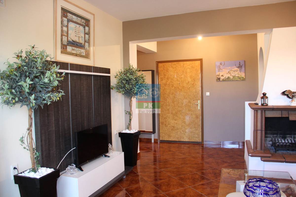 Athens, Koropi. Floor Arartment for Sale 121 Μ2.
