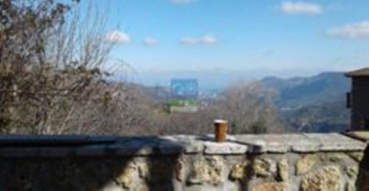 Κορινθία, Κάτω Τρίκαλα. Πώληση Κατοικιας 87 Μ2.