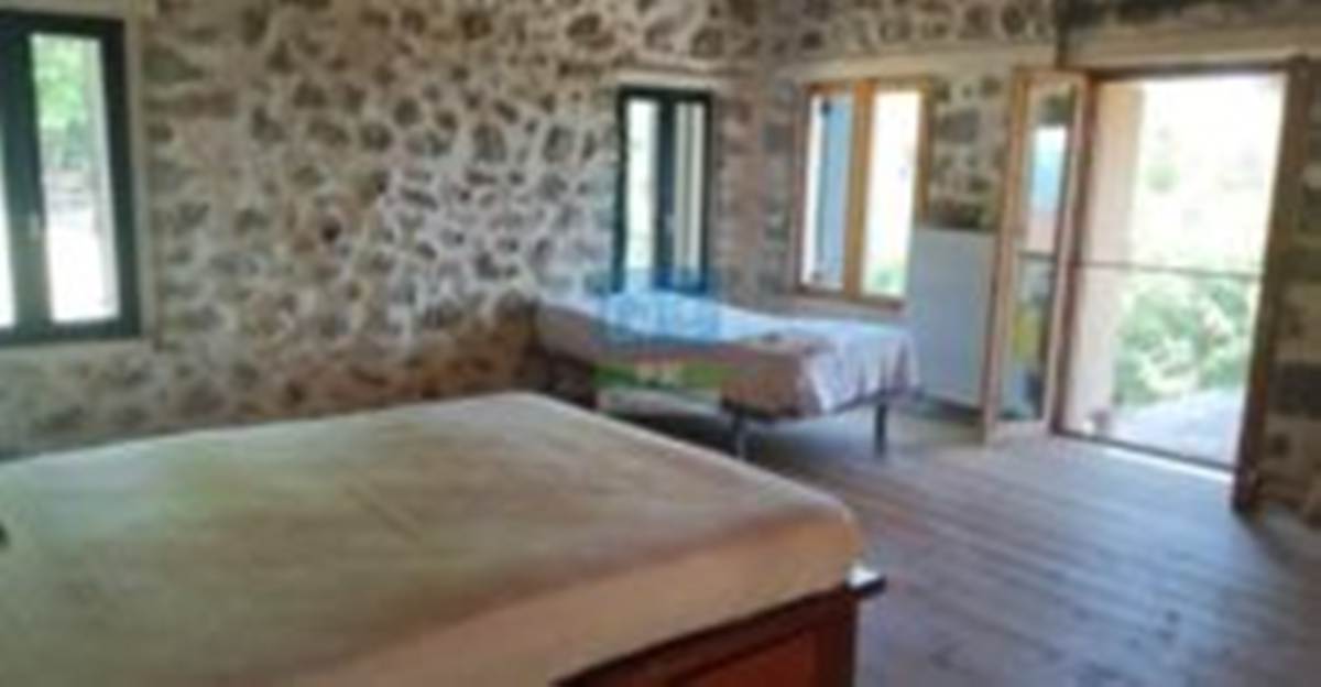 Κορινθία, Κάτω Τρίκαλα. Πώληση Κατοικιας 87 Μ2.