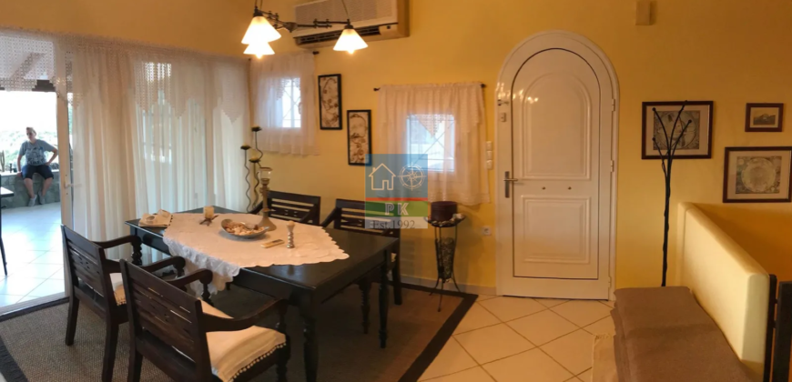 Πευκάλι Κορινθίας. Πώληση Μεζονέτας 91 Μ2.