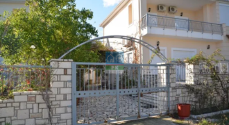 Διακοπτό, Ροδιά. Πώληση Βίλας 105 Μ2.