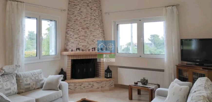 Εύβοια Παραλία Αυλίδας. Πώληση Μονοκατοικίας 260 Μ2.