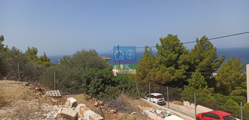 Αθήνα, Σαρωνίδα. Πώληση Οικοπέδου 1.433 Μ2 με κατοικία 65 Μ2.