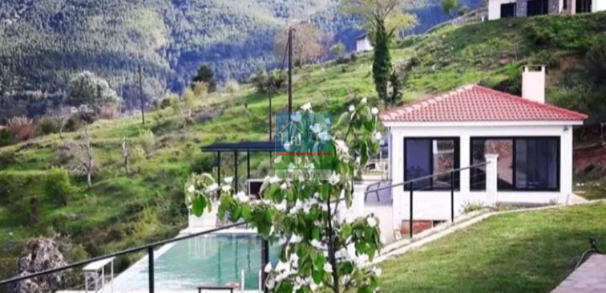 Ακράτα, Περιστέρα. Πώληση Ξενοδοχείου 300 Μ2, 6 χώρων.